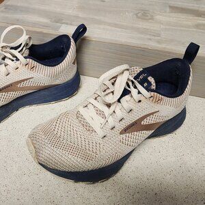 Brooks Revel 5 womens
